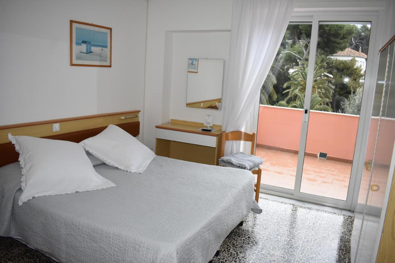 Hotel Garden Andora Exterior photo